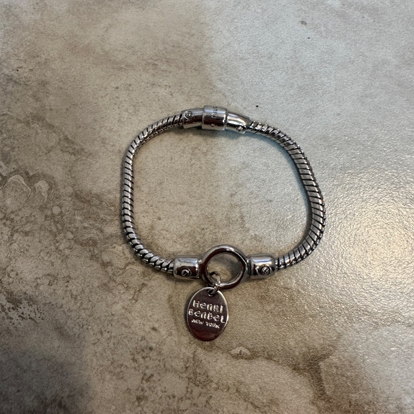 Henri Bande Silver Bracelet - Picture 5 of 5